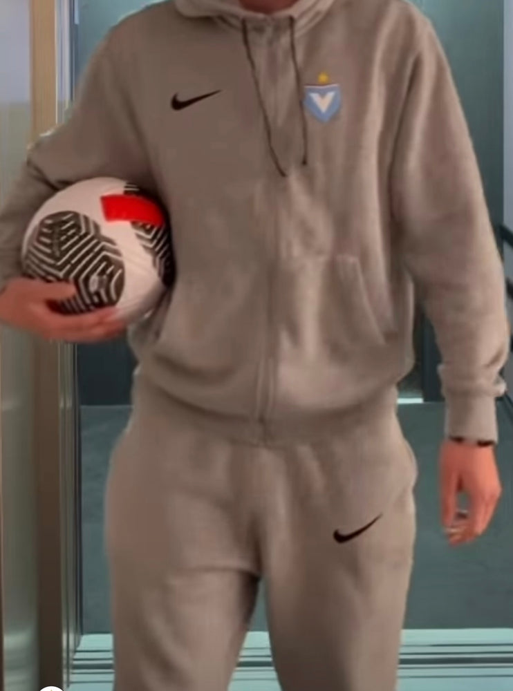 Viktoria Berlin Matchworn Präsianzug Nike Grau